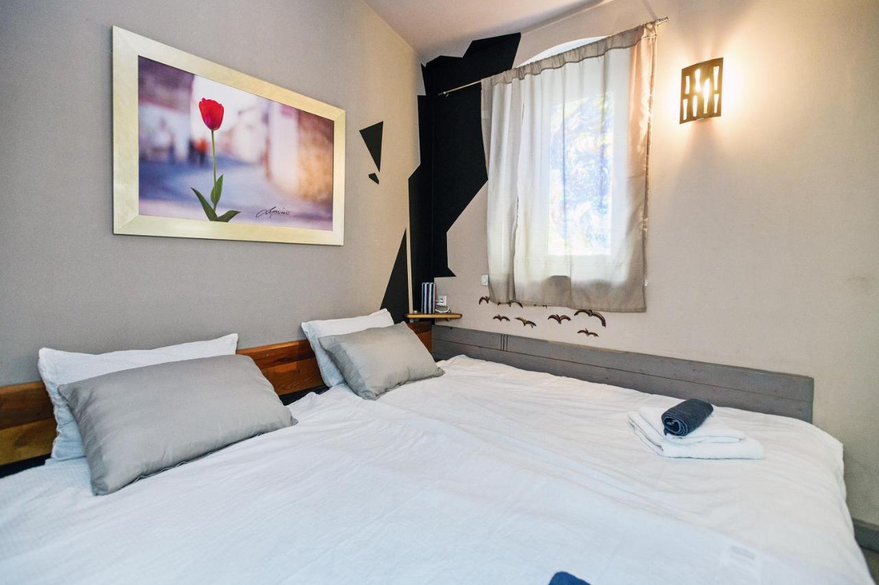 Lupino'S Gallery Apartment - Old Town 扎达尔 外观 照片