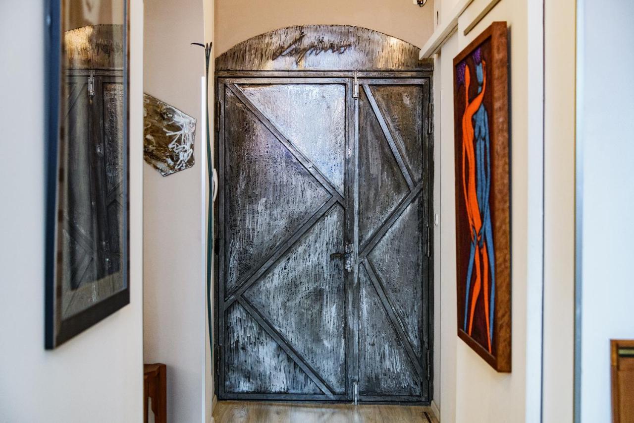 Lupino'S Gallery Apartment - Old Town 扎达尔 外观 照片