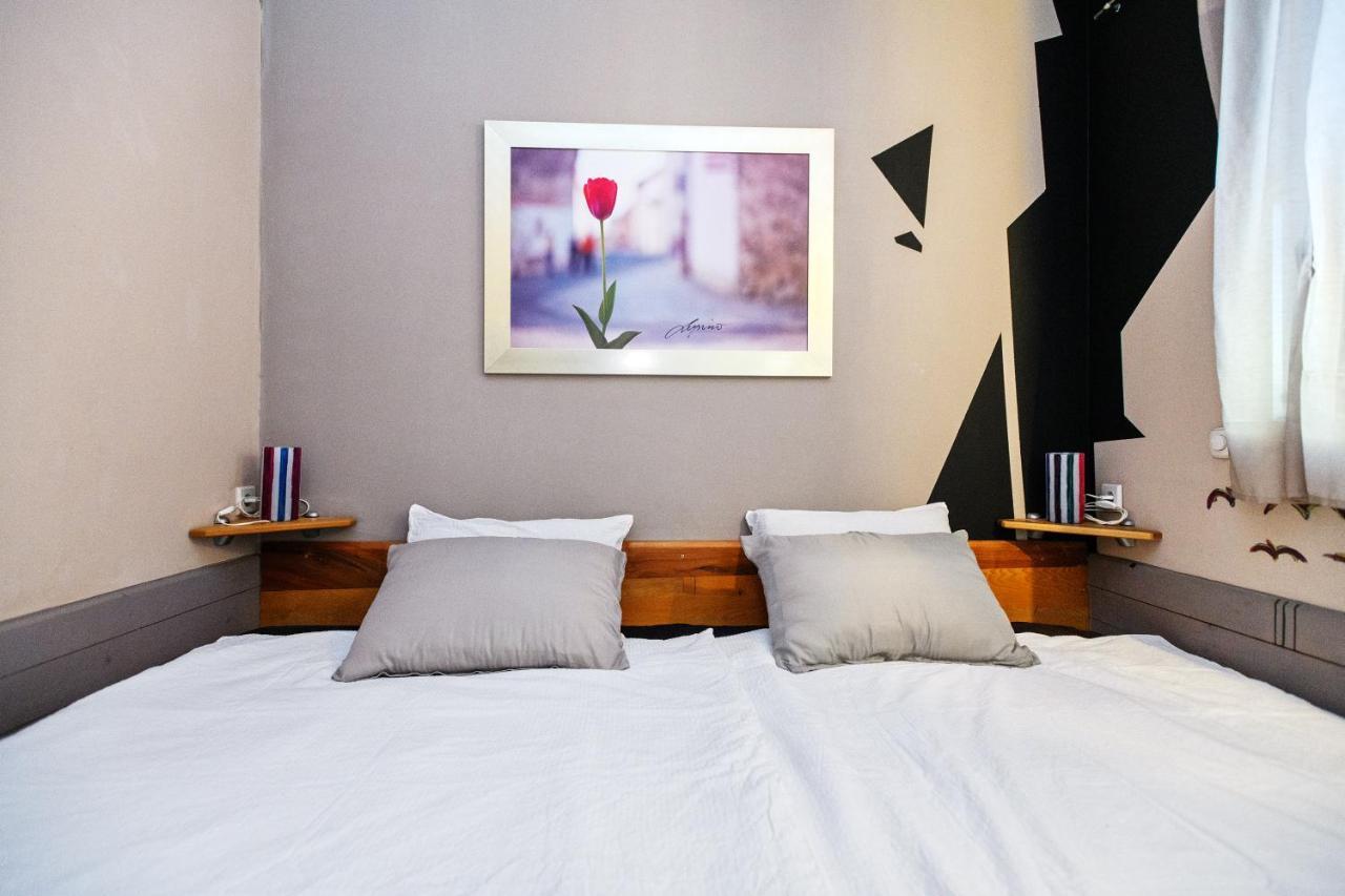 Lupino'S Gallery Apartment - Old Town 扎达尔 外观 照片