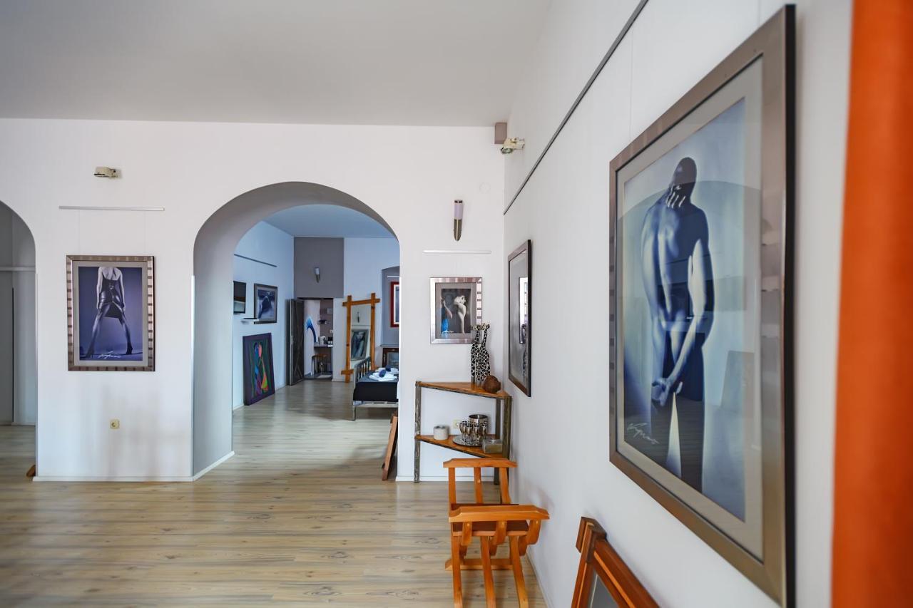 Lupino'S Gallery Apartment - Old Town 扎达尔 外观 照片