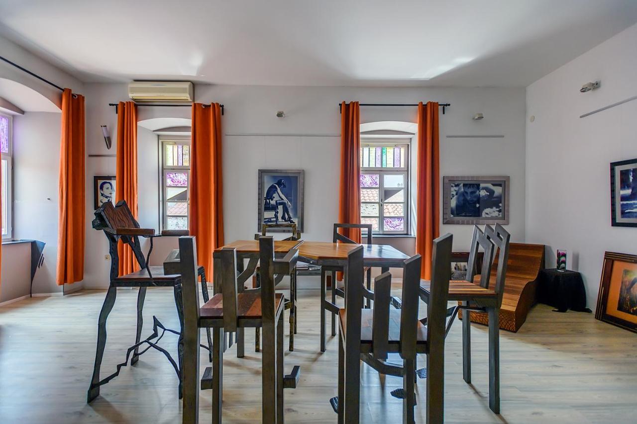 Lupino'S Gallery Apartment - Old Town 扎达尔 外观 照片