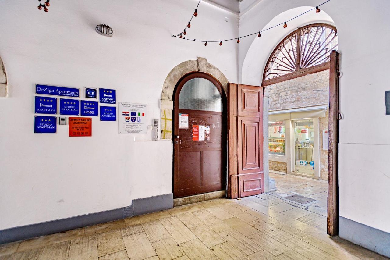 Lupino'S Gallery Apartment - Old Town 扎达尔 外观 照片