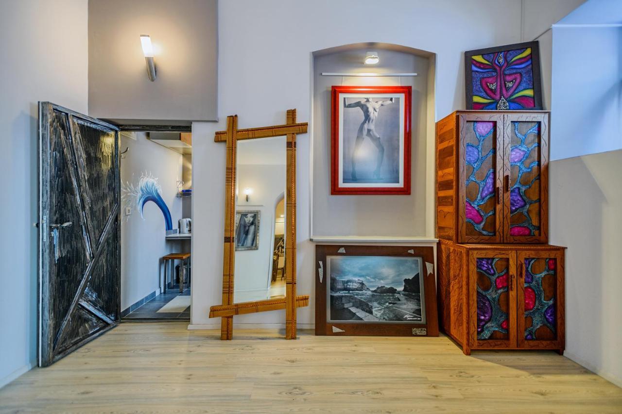 Lupino'S Gallery Apartment - Old Town 扎达尔 外观 照片